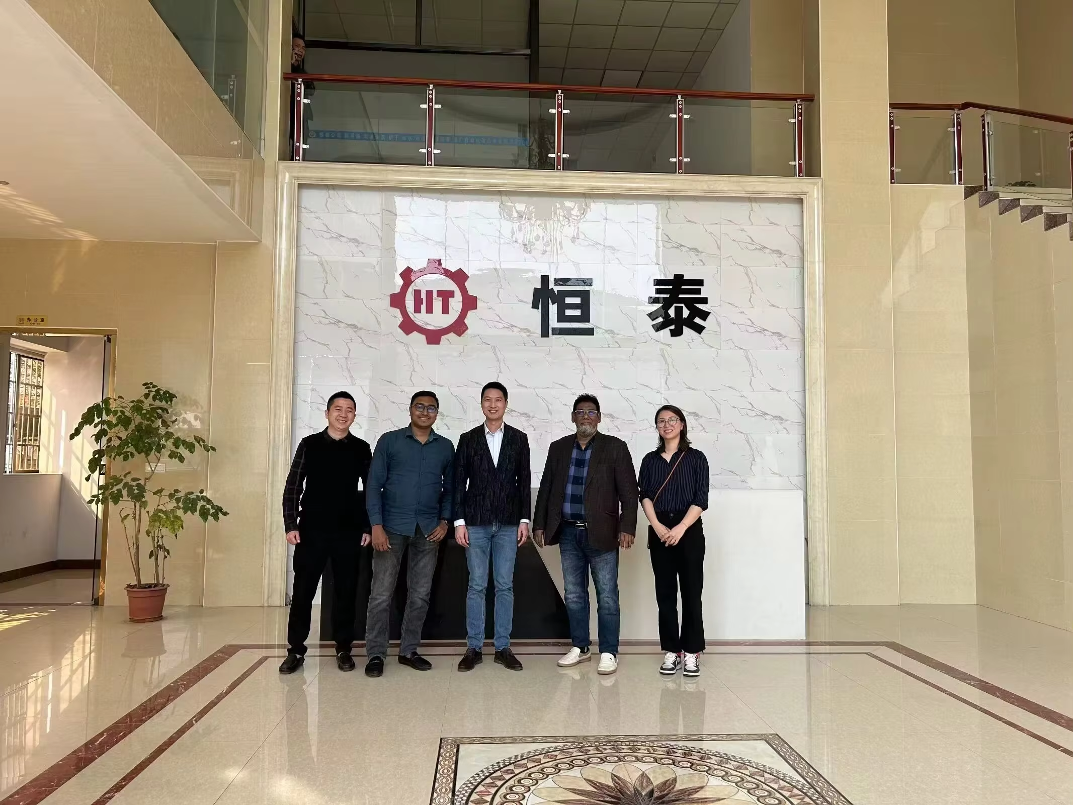 恒泰定制超声波浸入式振动包 28/40KHZ 300-2400W SUS304/316 浸入式超声波振动板